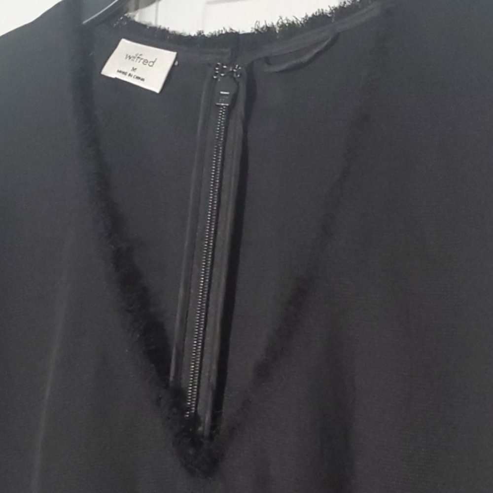 Wilfred aritzia v neck black silky jumpsuit